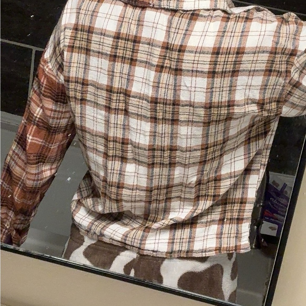 Retrod two toned button down - Picture 2 of 5